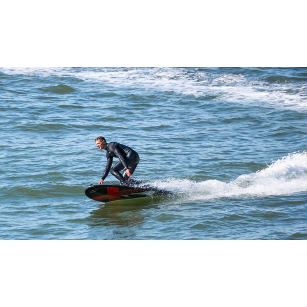Onean Carver X Electric Jetboard with guy in a wet suit